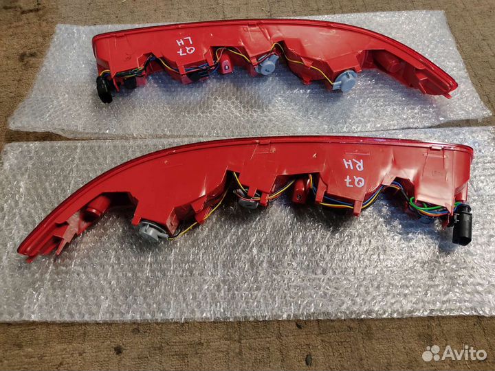 Фонарь заднего бампера левый правый Audi Q7 4L