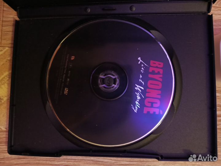 Диск с альбомом Beyonce