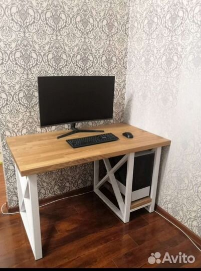 Компьютерный стол в стиле лофт массив