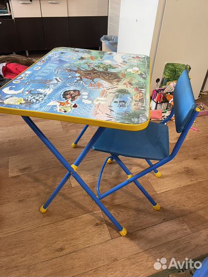 Столик и стульчик для детей