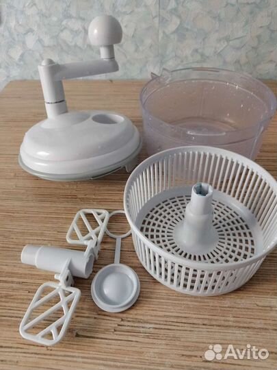 Кухонный измельчитель