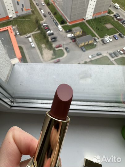 Блеск для губ и помада Estee Lauder