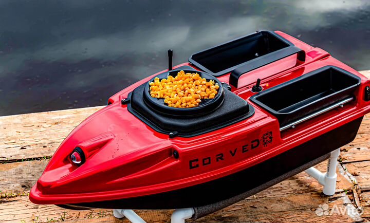 Кораблик для рыбалки и завоза прикормки