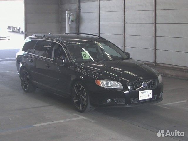 Амортизатор пола багажника Volvo V70 B5254T10 2010