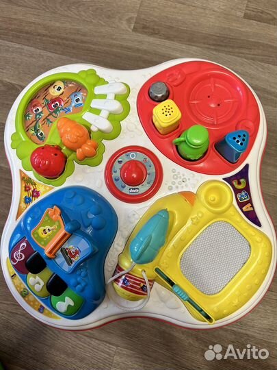 Развивающий столик chicco