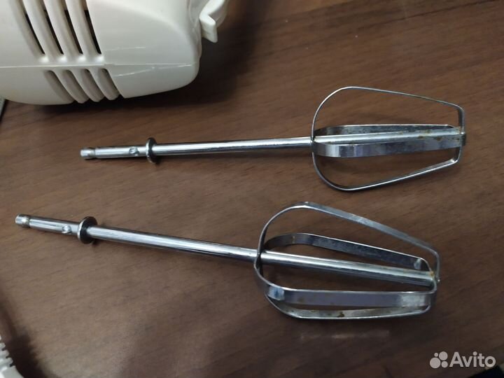 Миксер электрический, Тёрка с контейнером