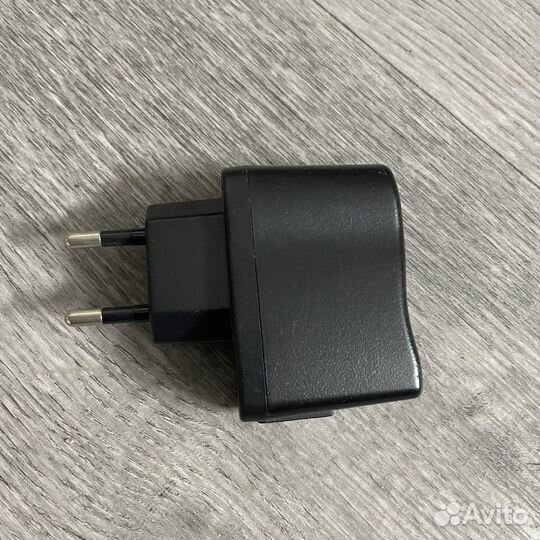 Адаптер питания Digma DC-5V01A5 5V 1,5A USB