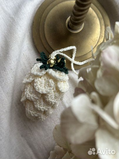 Брелок обвес на сумку Шишка