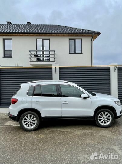 Volkswagen Tiguan 2.0 AT, 2014, 112 000 км