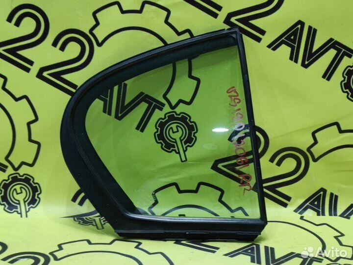 Форточка двери задняя правая Lexus Gs430 UZS190