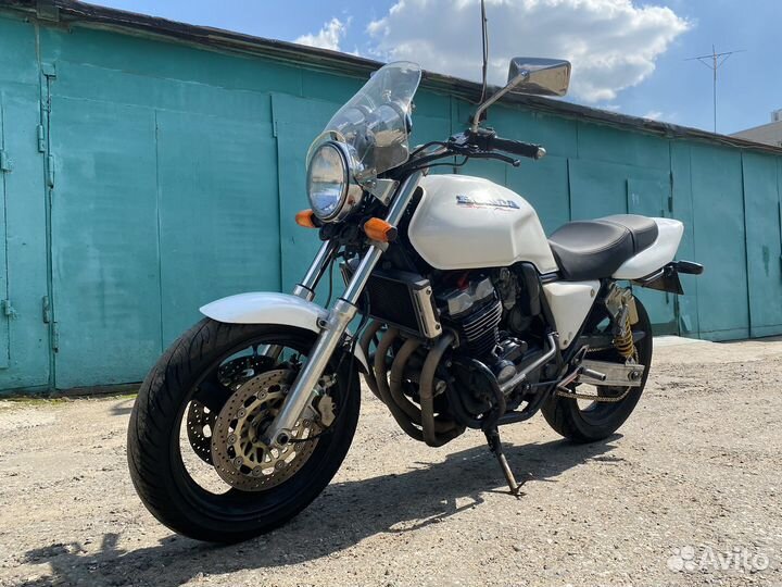 Мотоцикл Honda cb400 super four