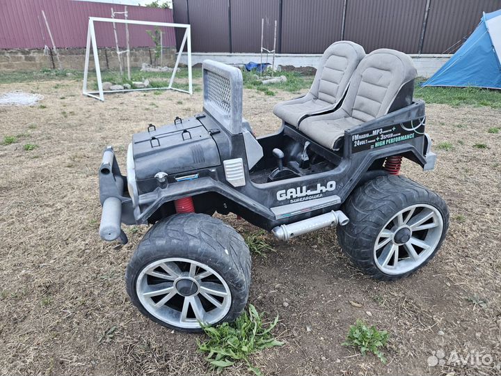 Джип Peg Perego