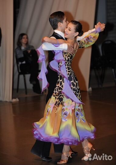 Платье для бальных танцев стандарт ю1