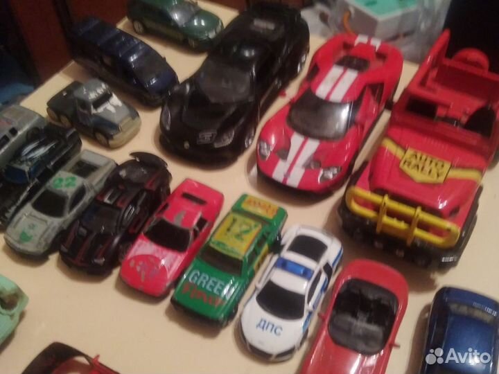 Модели машинок метал