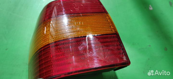 Фонарь задний наружный левый Volkswagen Passat B4