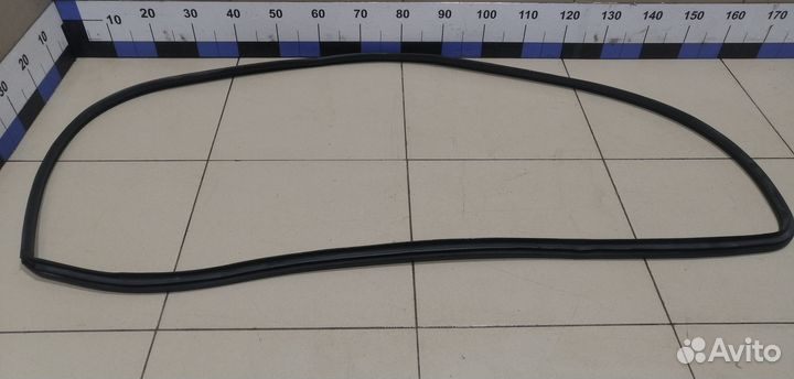 Уплотнитель (внутри) RAV 4 2013