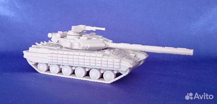 Модель танка Т-64 бв; 1/100 (15 мм)