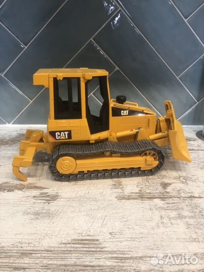 Машинка бульдозер Cat оригинал