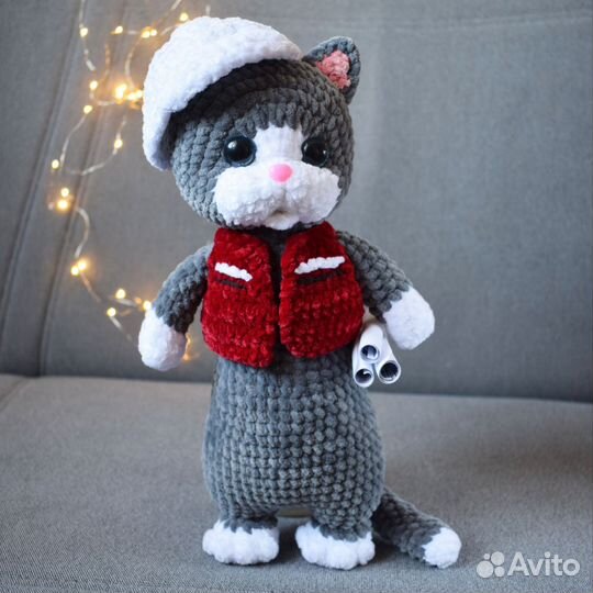 Кот вязаный, кот инженер, кот строитель