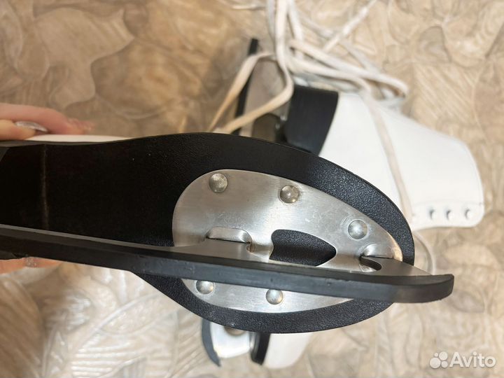 Коньки фигурные 38 39 размер