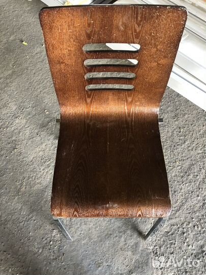 Барный стол и стулья