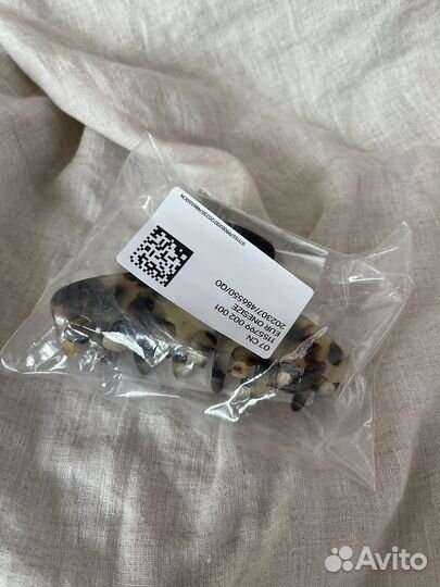 Заколка Arket