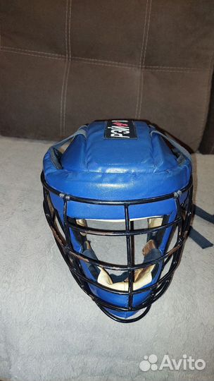 Шлем для единоборств