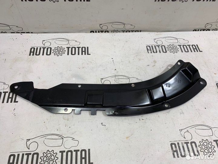 Кожух проводки правый Bmw 745 E65 N62B44 2004