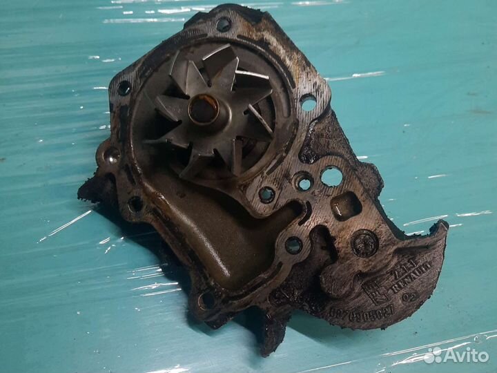 Помпа Renault megane 1