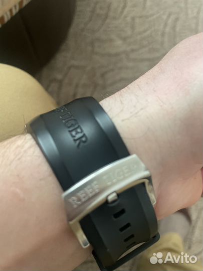 Продам часы Reef Tiger