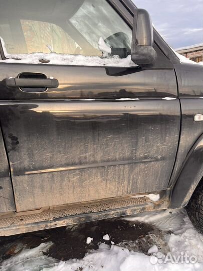Дверь на УАЗ патриот Авантюрин Металлик