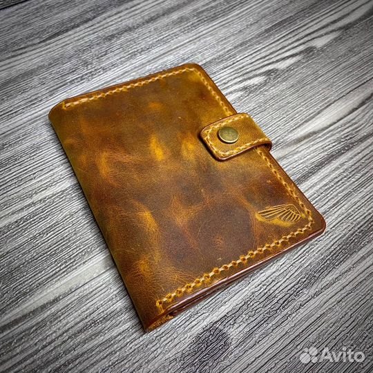 Обложка на паспорт и документы из натуральной кожи