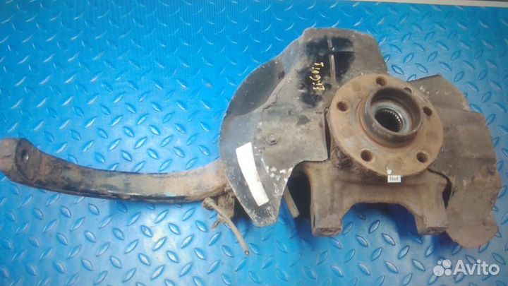 Кулак левый Альфа Ромео 159