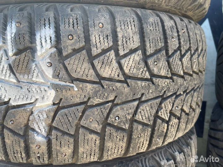 Maxxis SP02 Arctic Trekker 235/55 R17