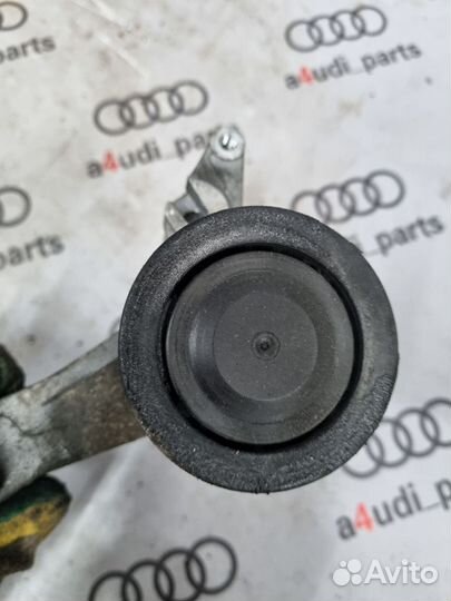 Кронштейн генератора Audi A5 (S5,RS5) 1 059903143S