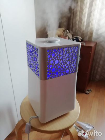 Увлажнитель воздуха Electrolux EHU 3715D