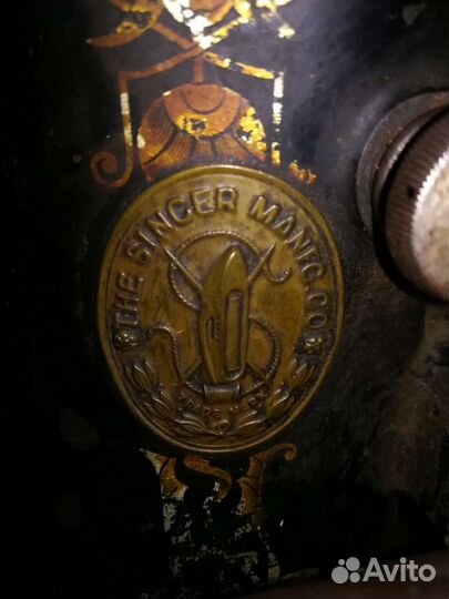 Антиквариат. Швейная машина Singer