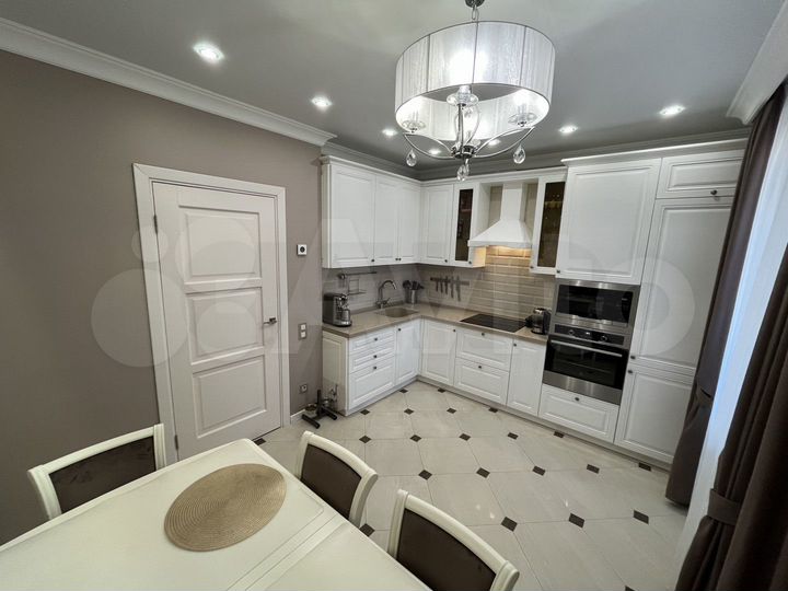 3-к. квартира, 86,2 м², 13/14 эт.