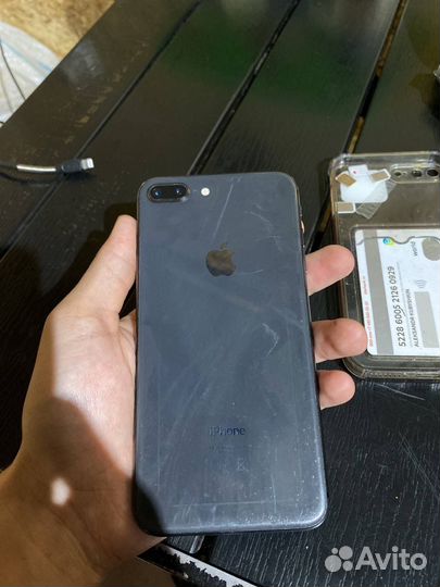 Телефон iPhone 8 plus