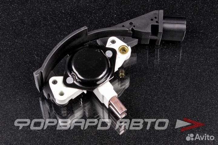 Реле регулятор генератора (Toyota Avensis, Carina