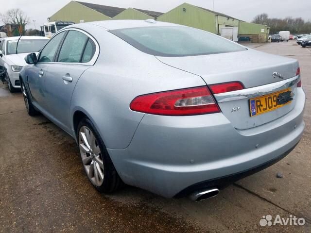 В разборе Jaguar XF 2009год