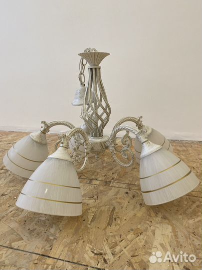 Люстра потолочная