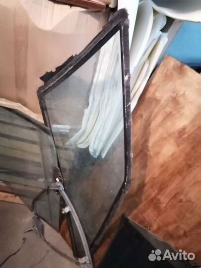 Стекла audi 100 боковые