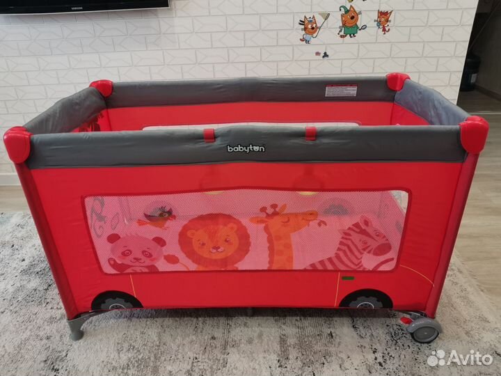 Манеж-кроватка складывающийся