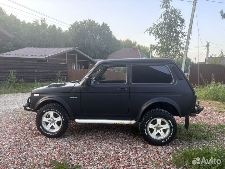 LADA 4x4 (Нива) 1.7 МТ, 2007, 20 000 км