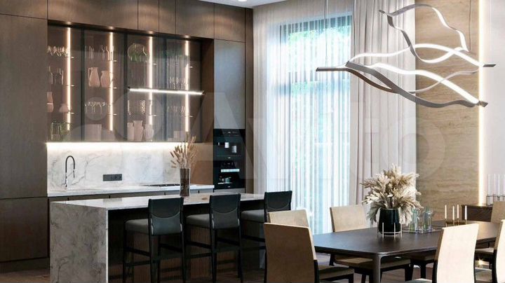 Дом 850 м² на участке 18 сот.