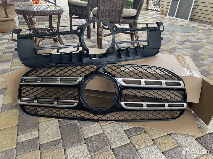 Решотка радиатора Mercedes GLS 2021 г.в