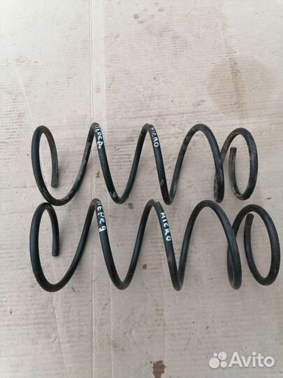 Пружины передние Ниссан Микро k12 оригинал