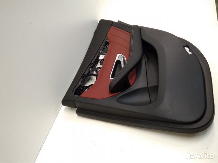 Обшивка двери задняя правая Mercedes-Benz Glc X253