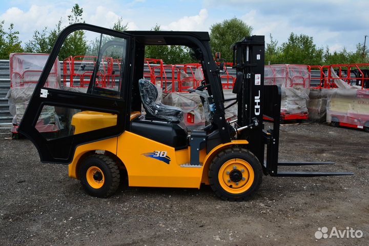Вилочный погрузчик CHL CPCD30, 2023